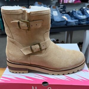 Cozy Tan Suede Winter Boots